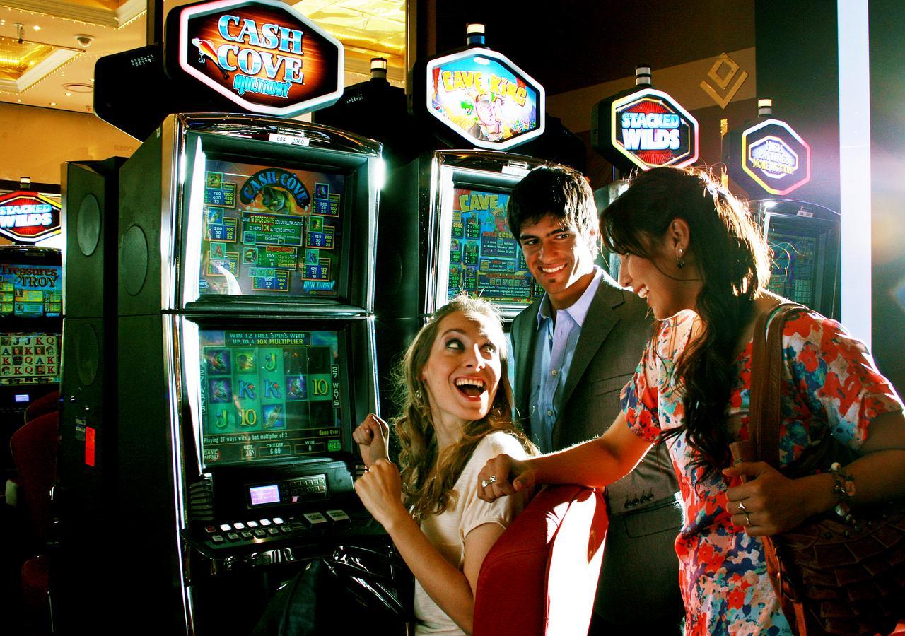 Hotel Y Casino Del Rio - جنرال روكا المظهر الخارجي الصورة